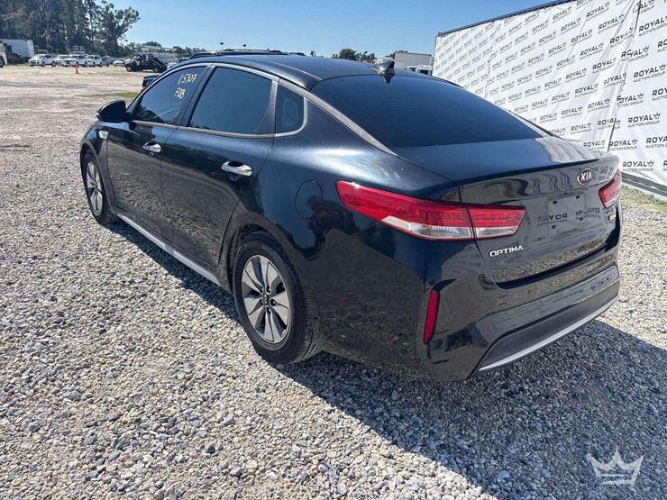 2017-kia-optima-hybrid-sedan-image-4