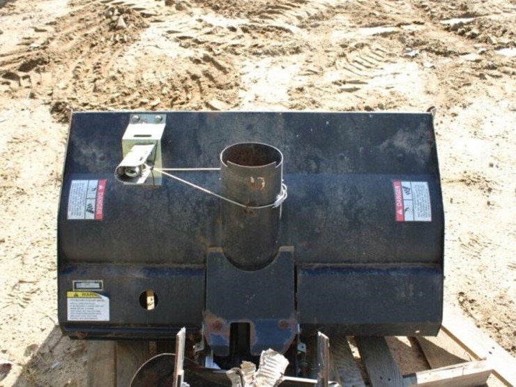 40"-snow-blower-attachment-image-7