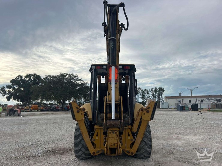 2015-caterpillar-420f2-it-image-37
