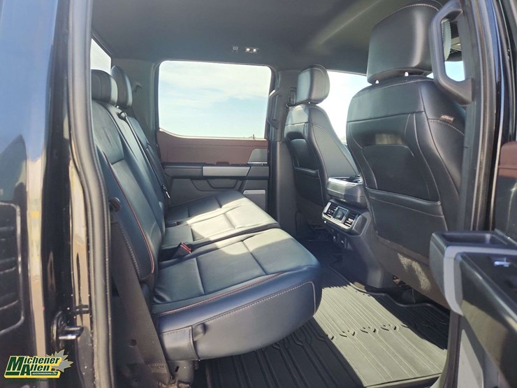 2021-ford-f150-image-16