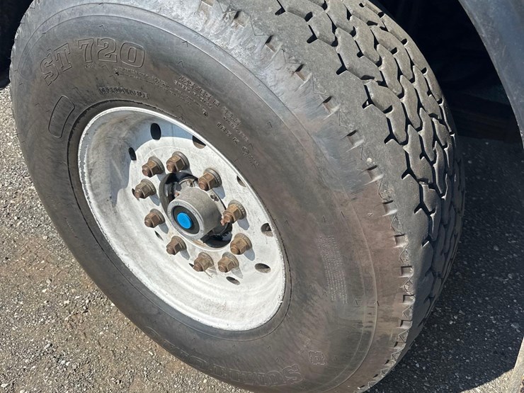 2016-kenworth-t800-image-18