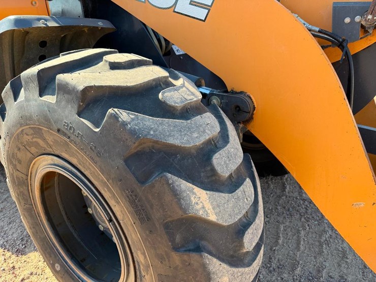 2018-case-621g-image-9