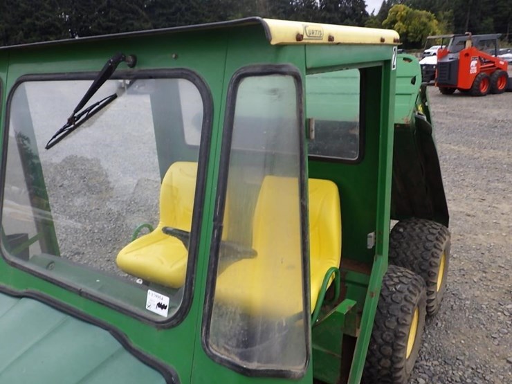john-deere-gator-image-9
