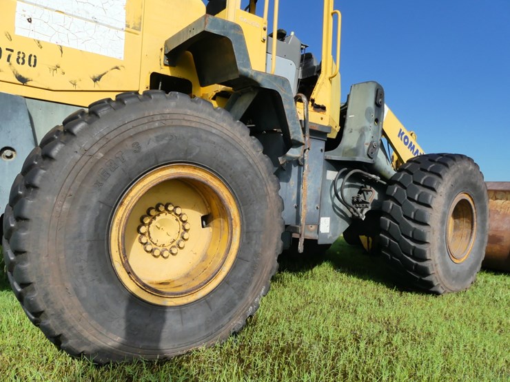 komatsu-wa320-image-6