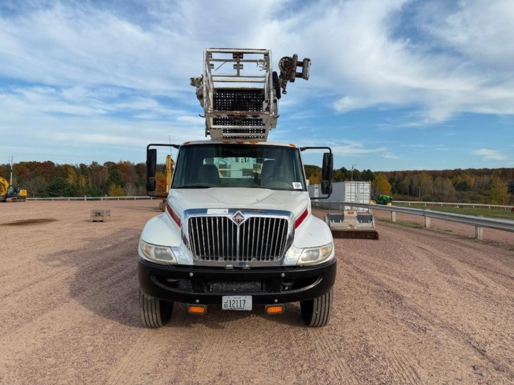 2008-international-durastar-4300-image-2