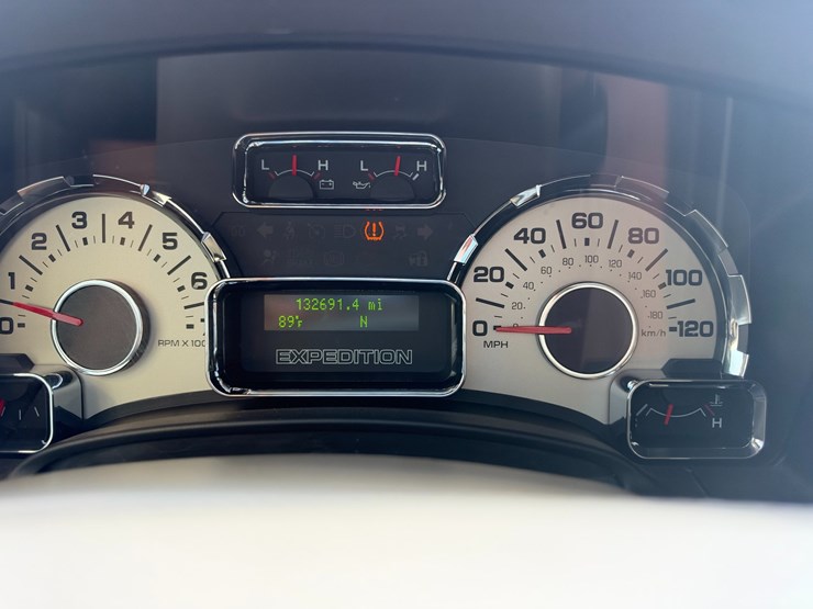 2009-ford-expedition-image-9