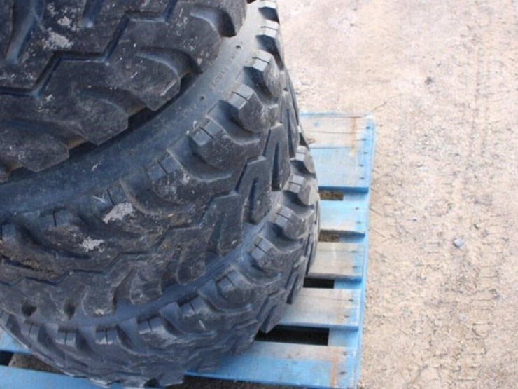 (4)ground-hawg-tires-14/35/15-w/rims-image-4