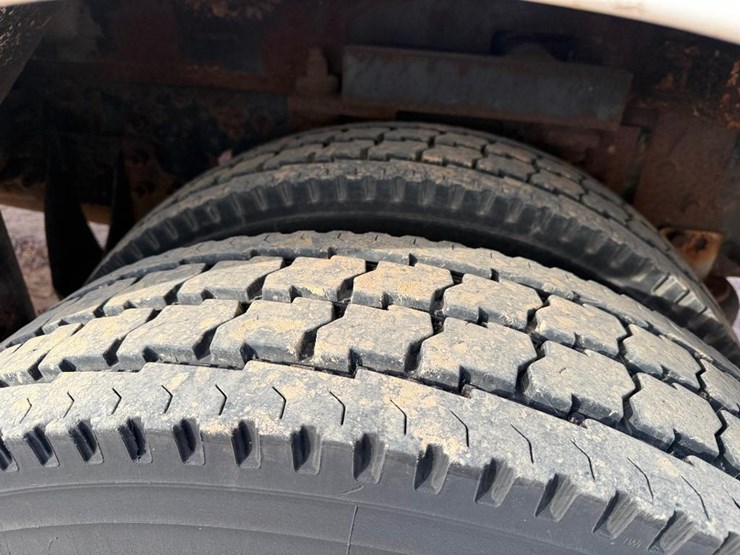 2008-international-durastar-4300-image-8