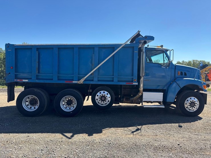 2005-sterling-l9500-image-8