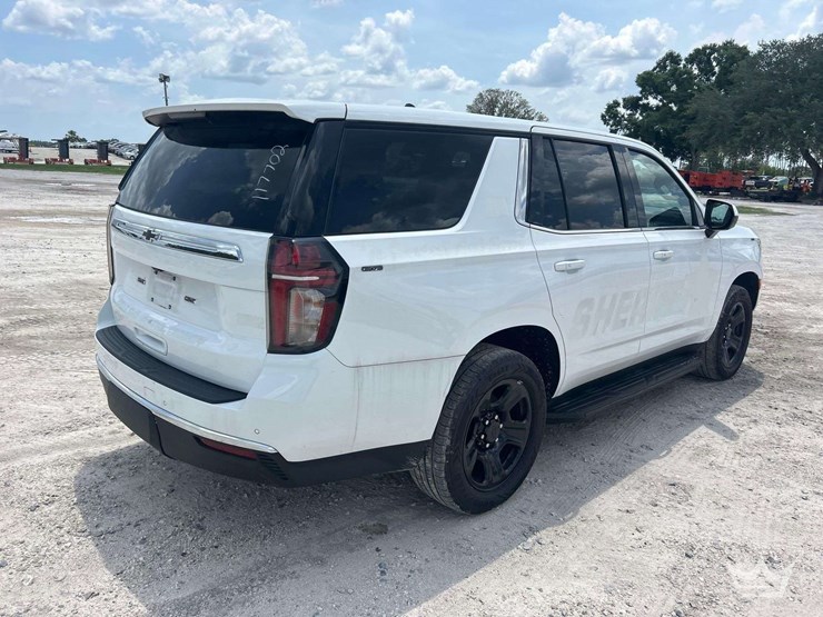 2023-chevrolet-tahoe-image-3