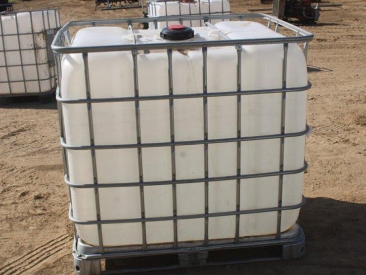 poly-tanks-in-cages-image-5