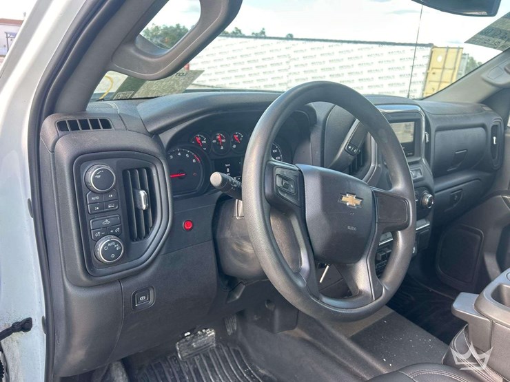 2019-chevrolet-silverado-1500-image-11