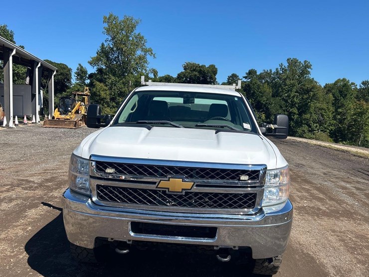 2013-chevrolet-2500-image-6