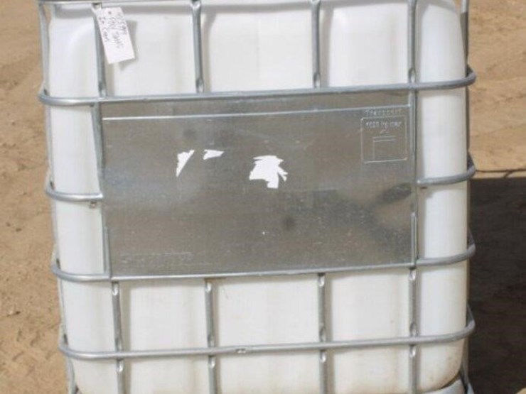 poly-tanks-in-cages-image-2