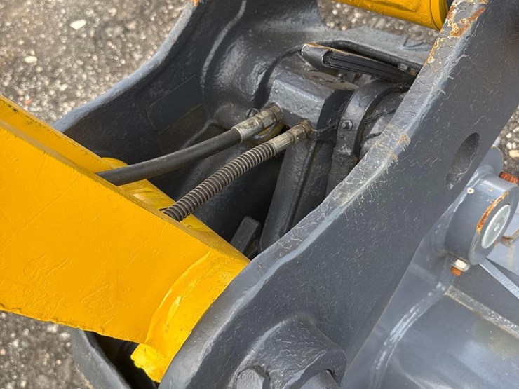 2021-komatsu-pc138us-11-image-11