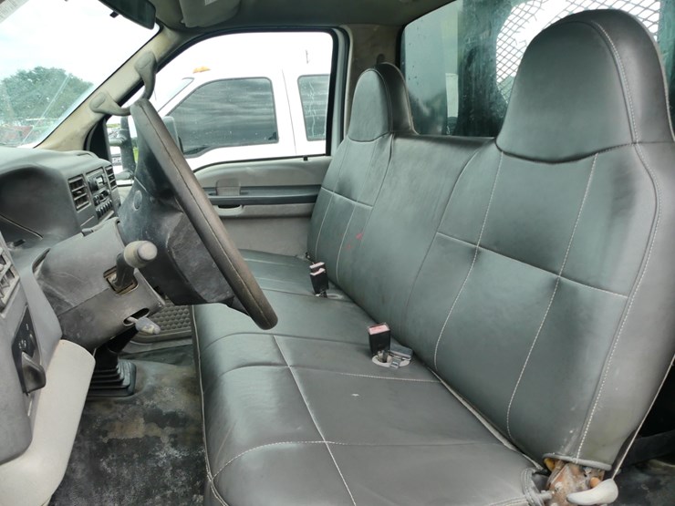 2001-ford-f550-image-9