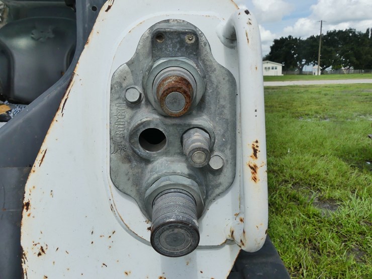 2019-bobcat-t550-image-10