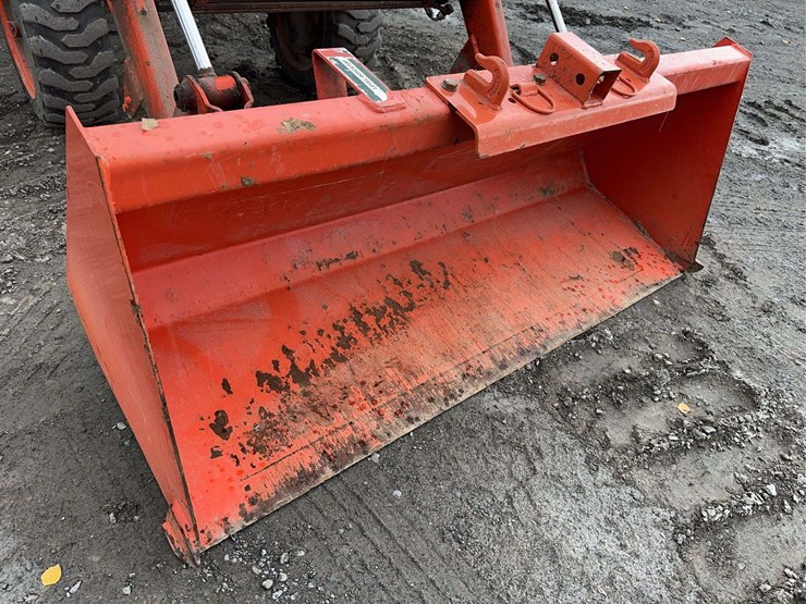 2013-kubota-b3000-image-13