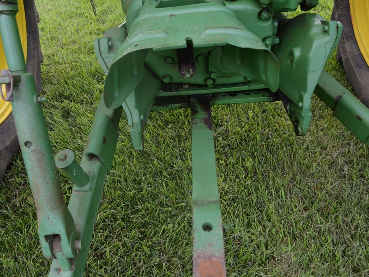 1957-john-deere-520-image-14
