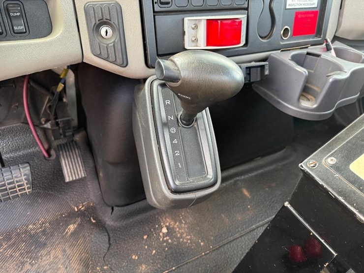 2008-international-durastar-4300-image-71