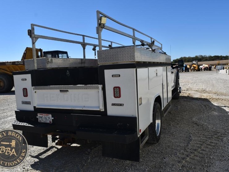 2020-ford-f550-xl-image-20