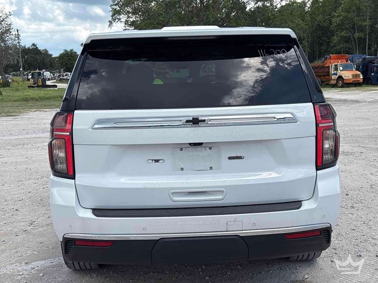 2022-chevrolet-tahoe-image-23