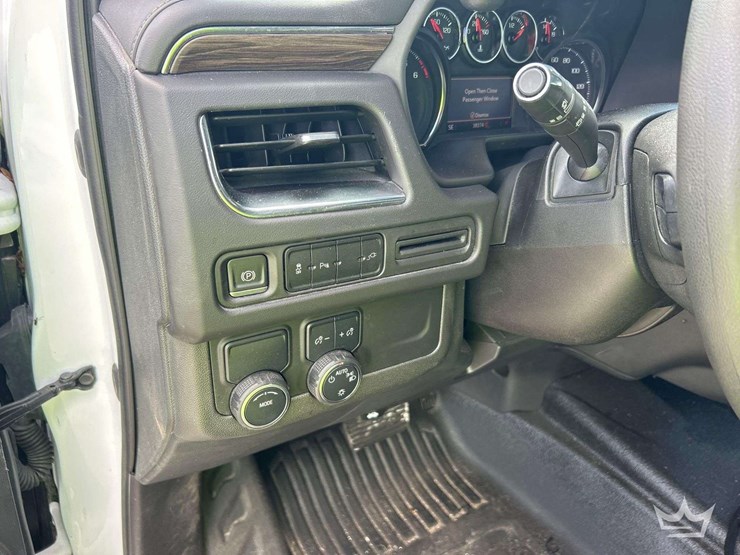 2022-chevrolet-tahoe-image-14