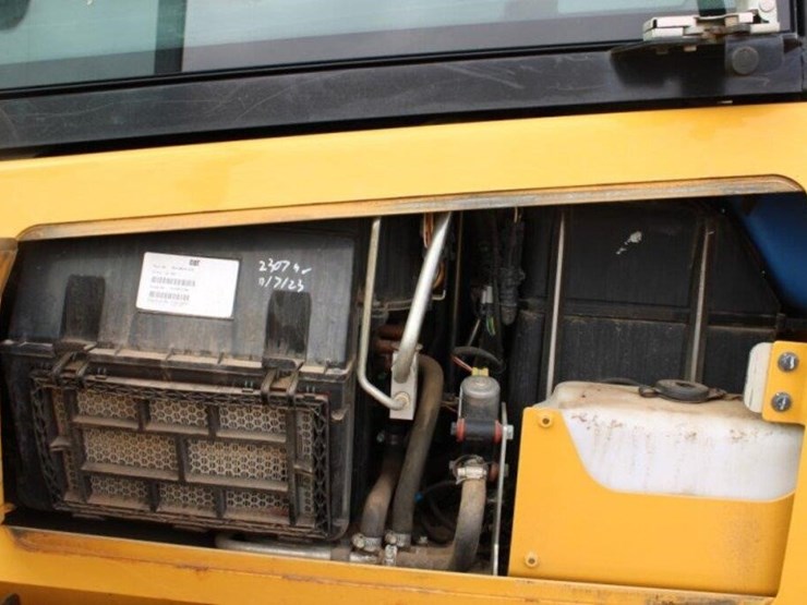 caterpillar-d5k2-image-20