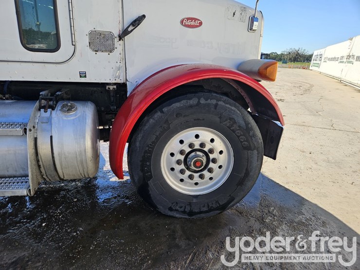 2005-peterbilt-357-image-8