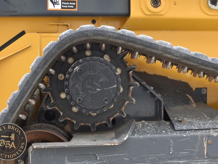 2024-deere-333g-image-40