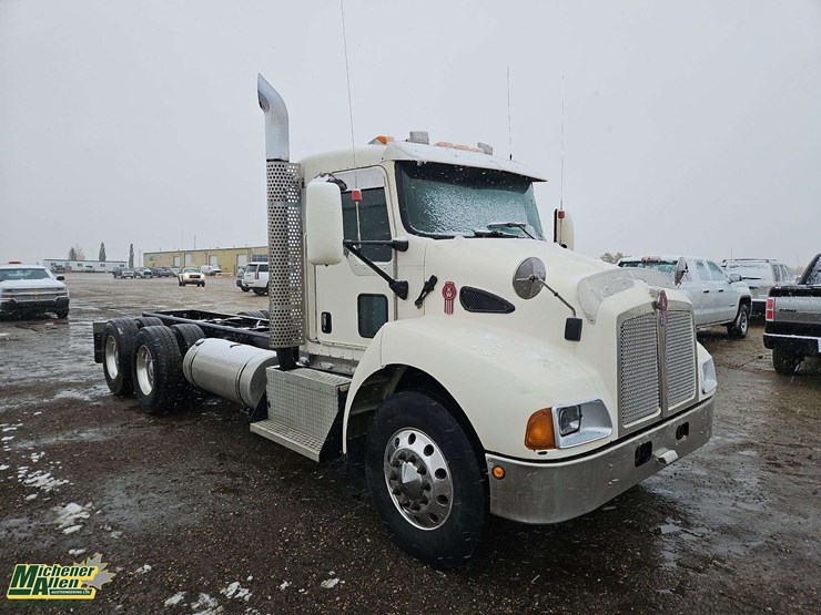 2008-kenworth-t300-image-2