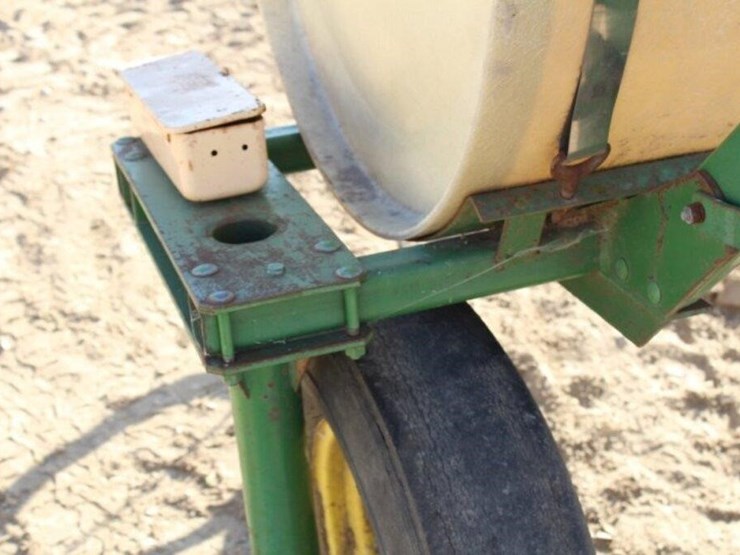 john-deere-200-image-19