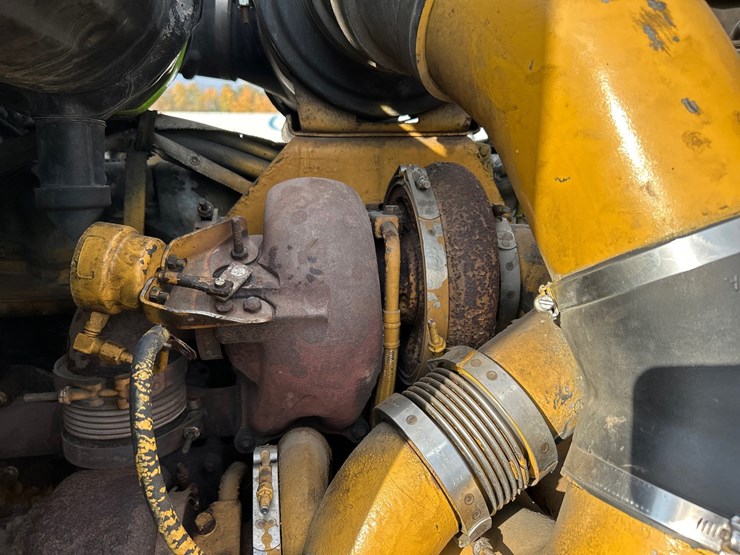 2006-caterpillar-c15-image-43