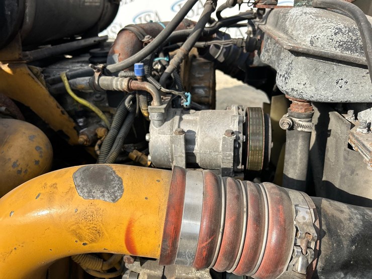 2006-caterpillar-c15-image-46