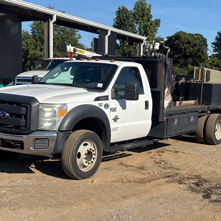 2013 FORD F550