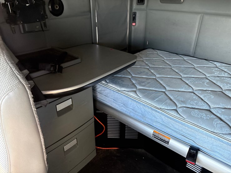 2018-kenworth-t680-image-85