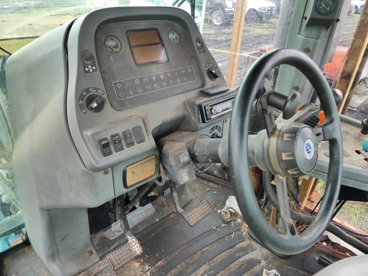 new-holland-9682-image-13