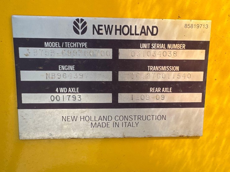 new-holland-lb75b-image-9