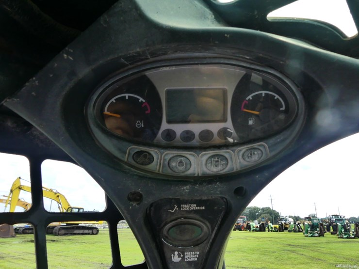 2019-bobcat-t550-image-16