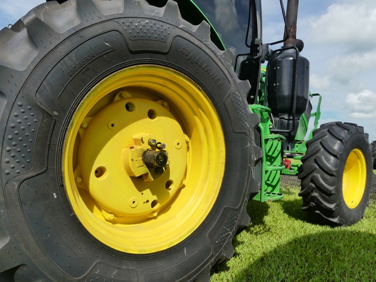 john-deere-6120r-image-8