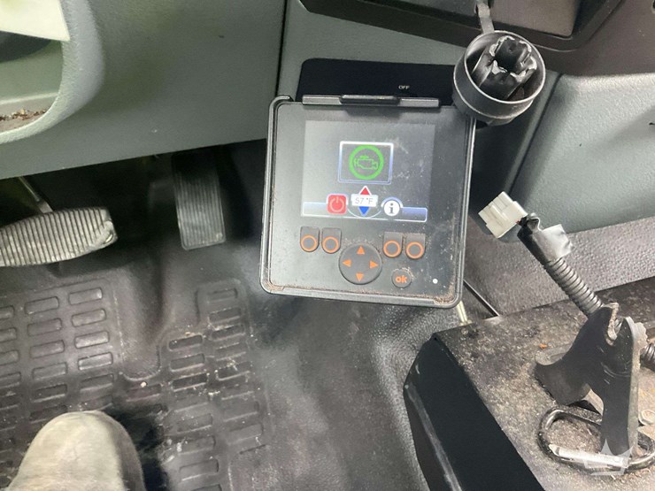 2014-ford-f550-image-18