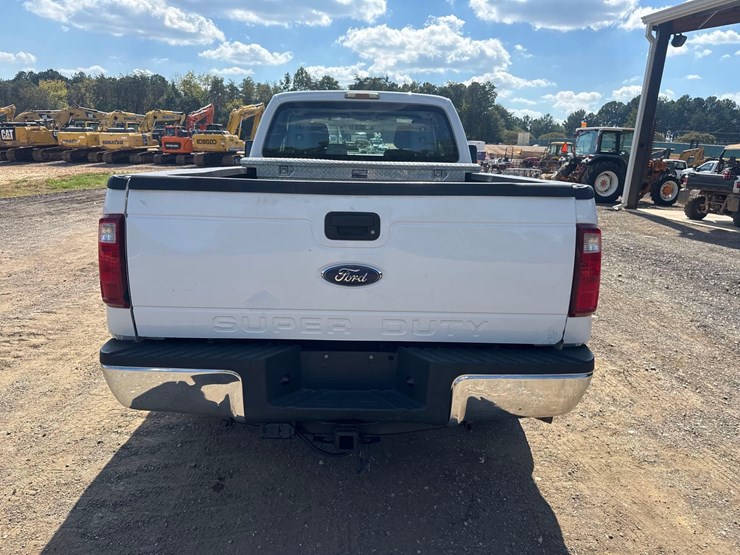 2012-ford-f250-xl-image-4