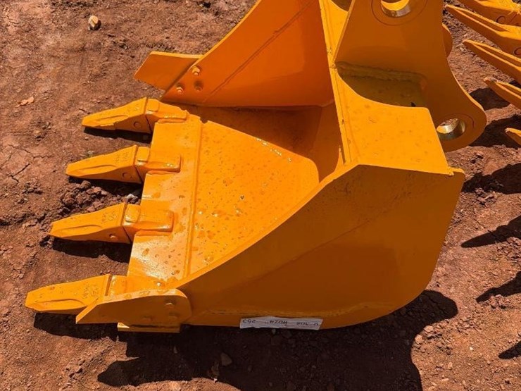 caterpillar-305-image-1