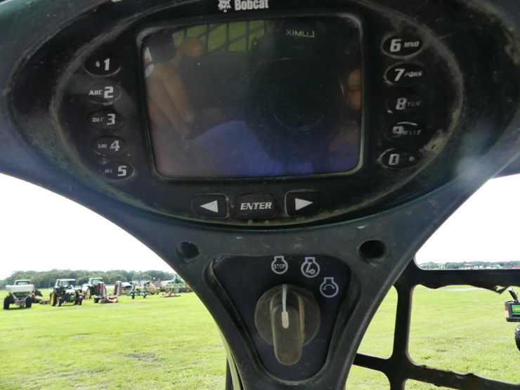 2019-bobcat-t550-image-17