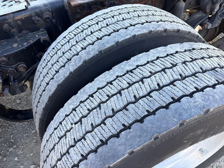 2018-kenworth-t680-image-91