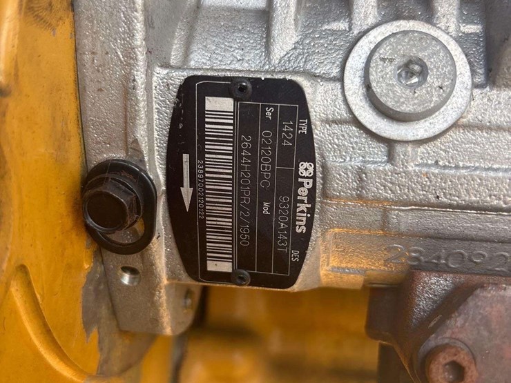 2006-caterpillar-d80-4-72kw-standby-diesel-generator-image-10