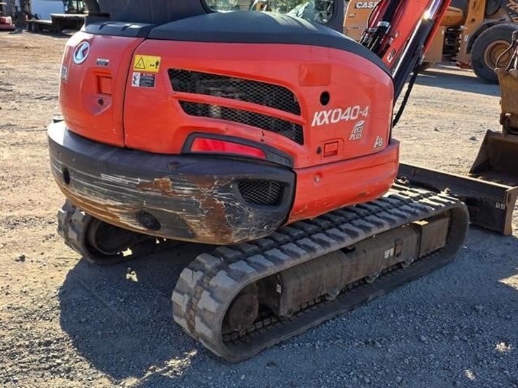 2017-kubota-kx040-4-image-24