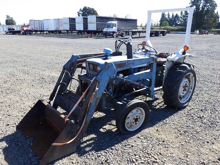ford-tractor-image-1