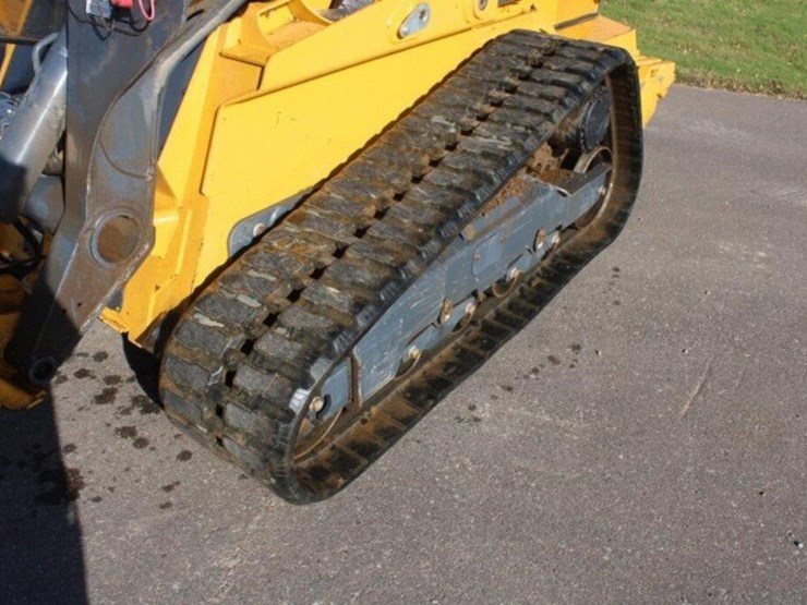 2024-deere-333g-image-34