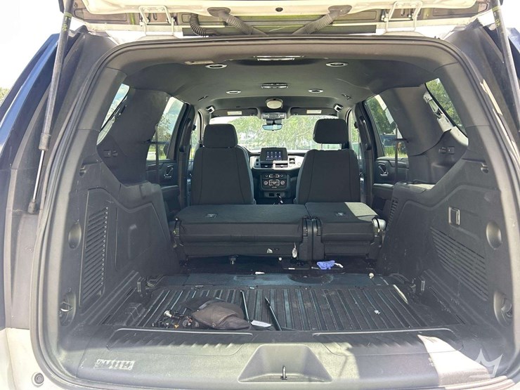 2023-chevrolet-tahoe-image-22